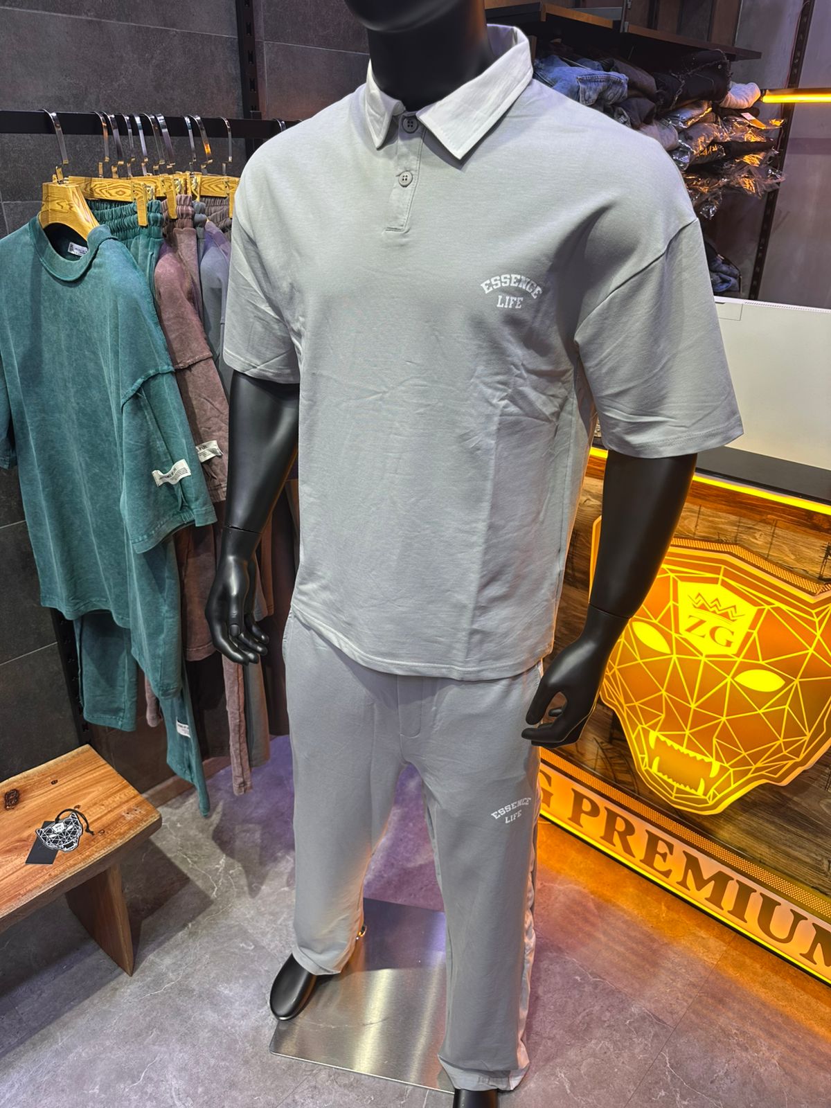 ENSEMBLE ESSENCE GREY 163