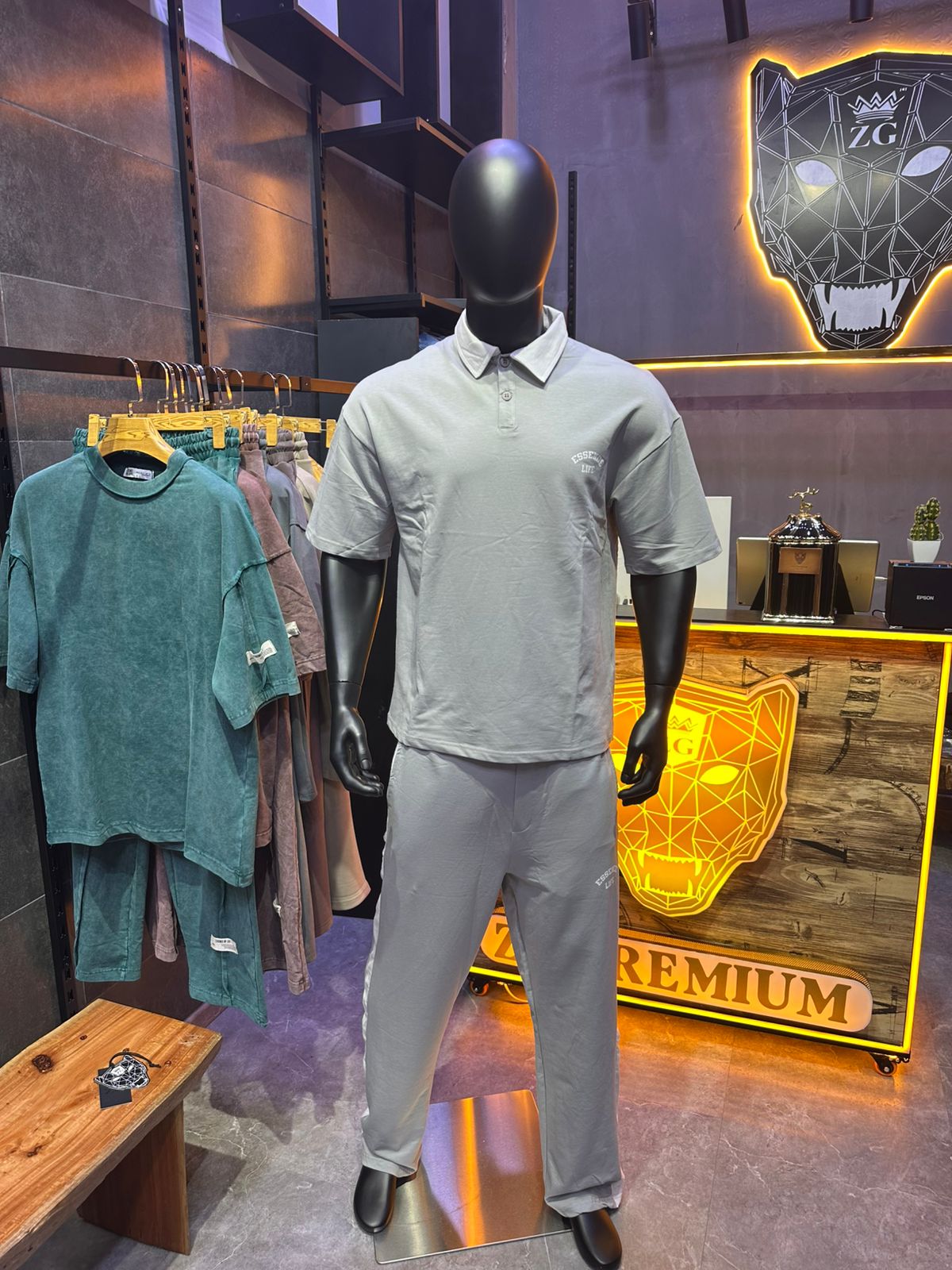 ENSEMBLE ESSENCE GREY 163
