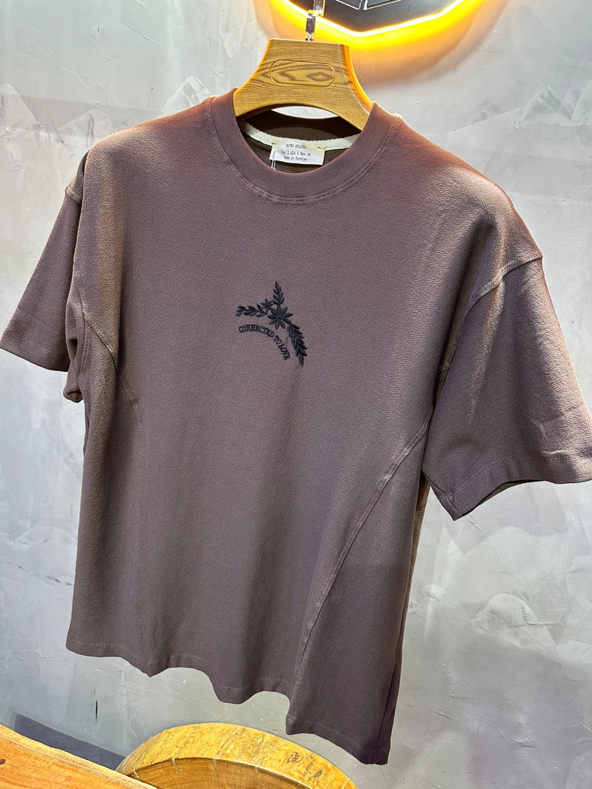 T-SHIRT RETRO BROWN 2552