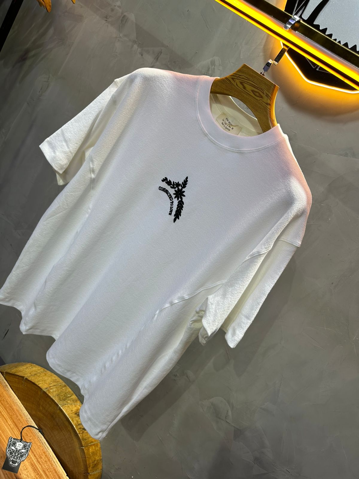 T-SHIRT RETRO WHITE 2552