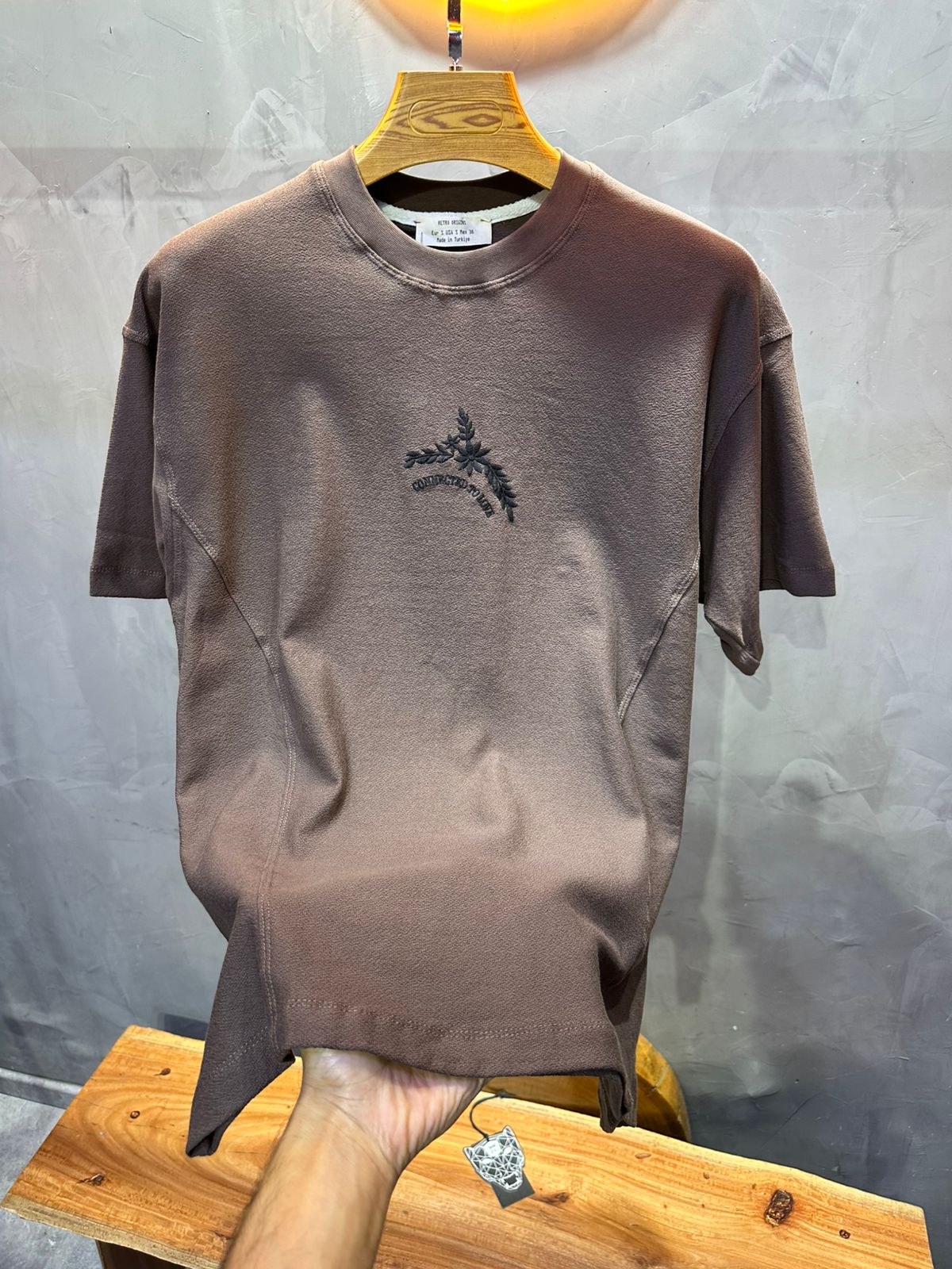 T-SHIRT RETRO BROWN 2552