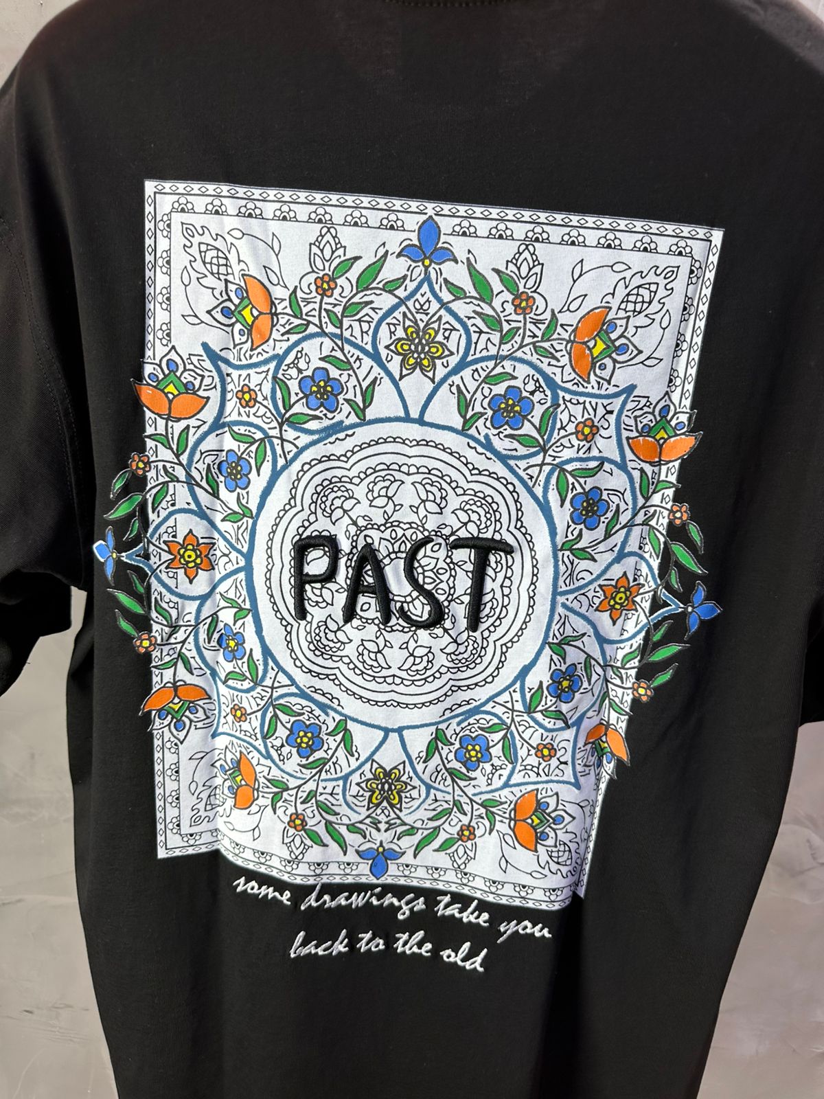 T-SHIRT RETRO BLACK 1247