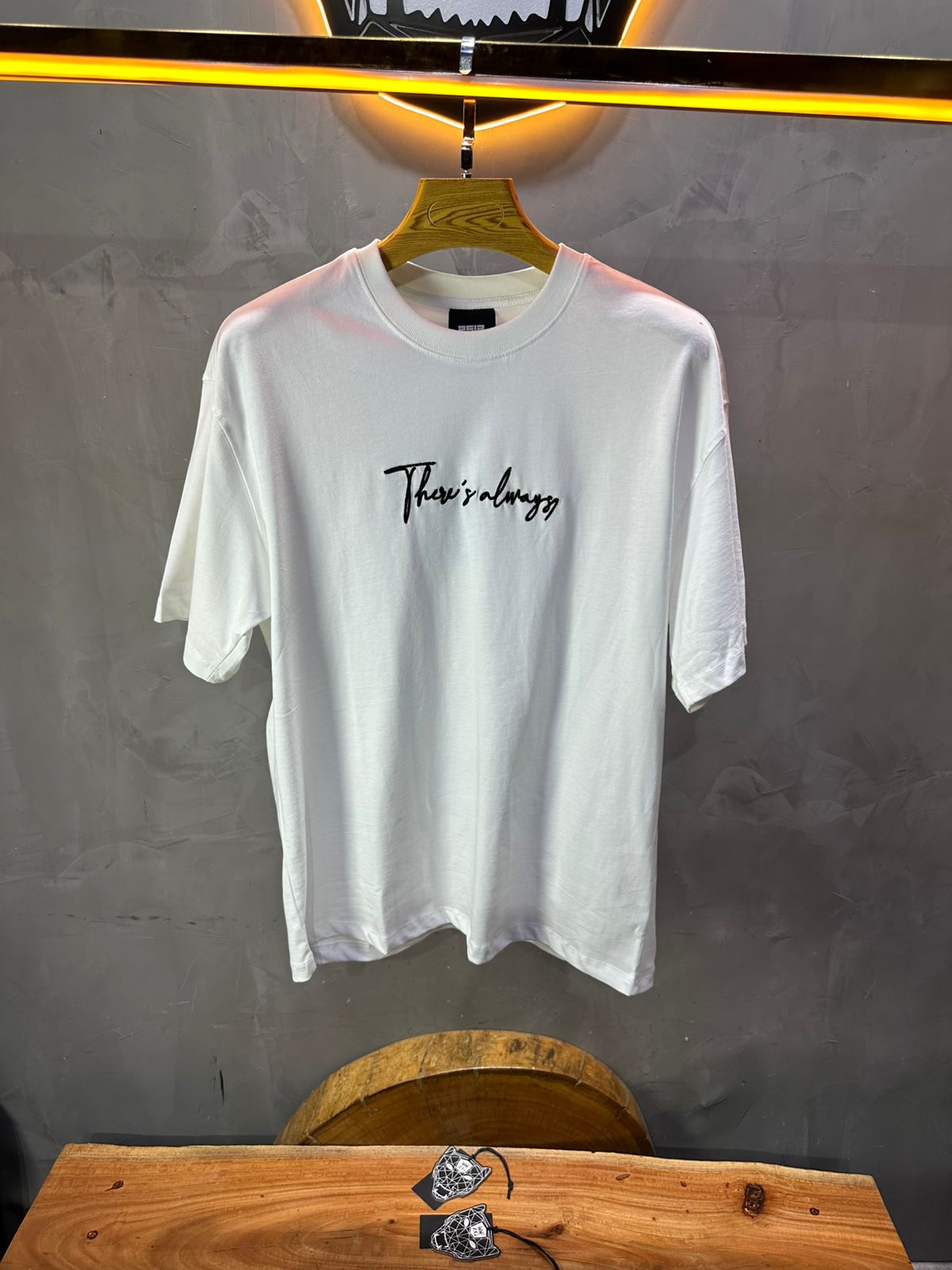 T-SHIRT RETRO WHITE 1253