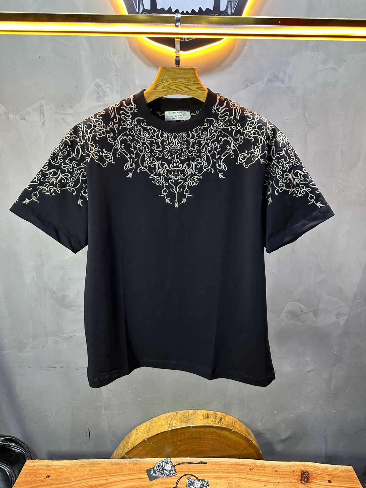 T-SHIRT RETRO BLACK 2533