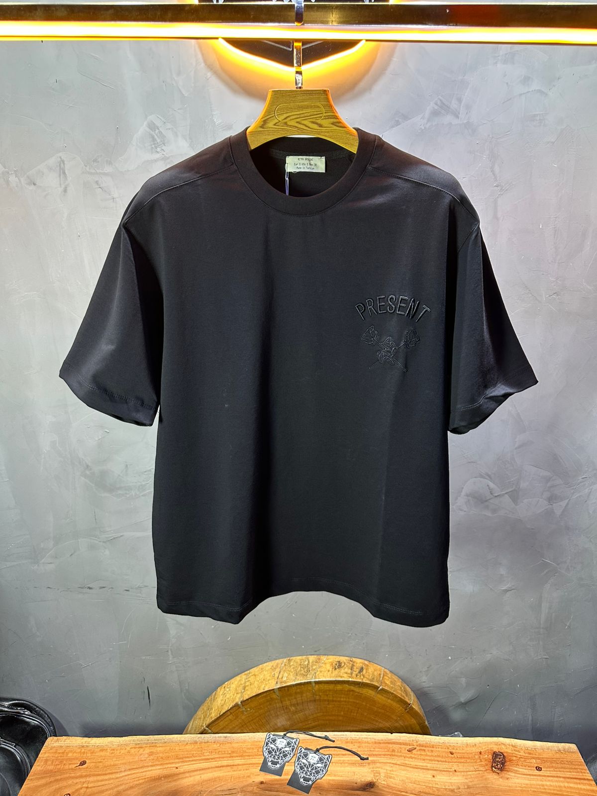 T-SHIRT RETRO BLACK 2528