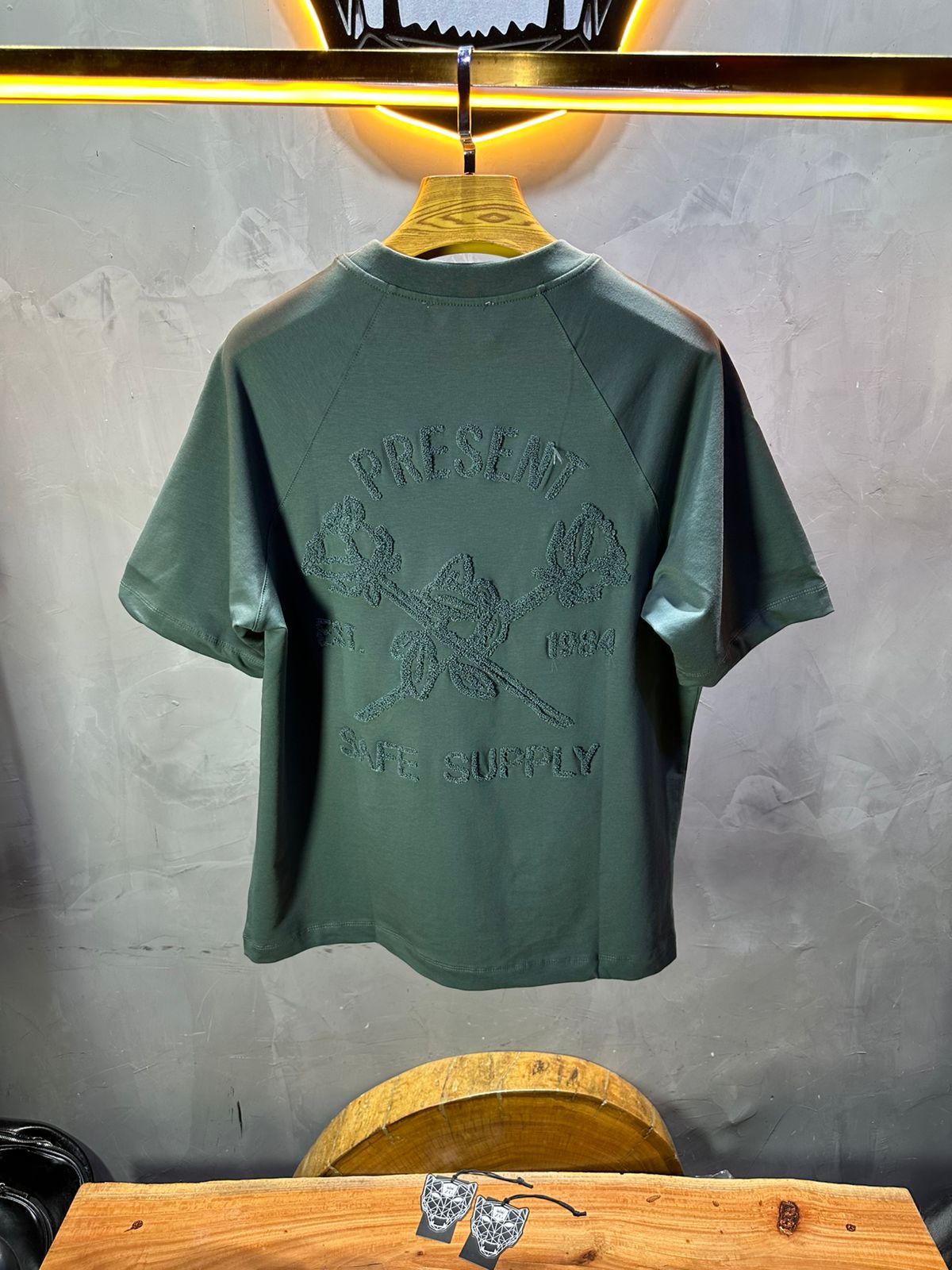 T-SHIRT RETRO GREEN 2528
