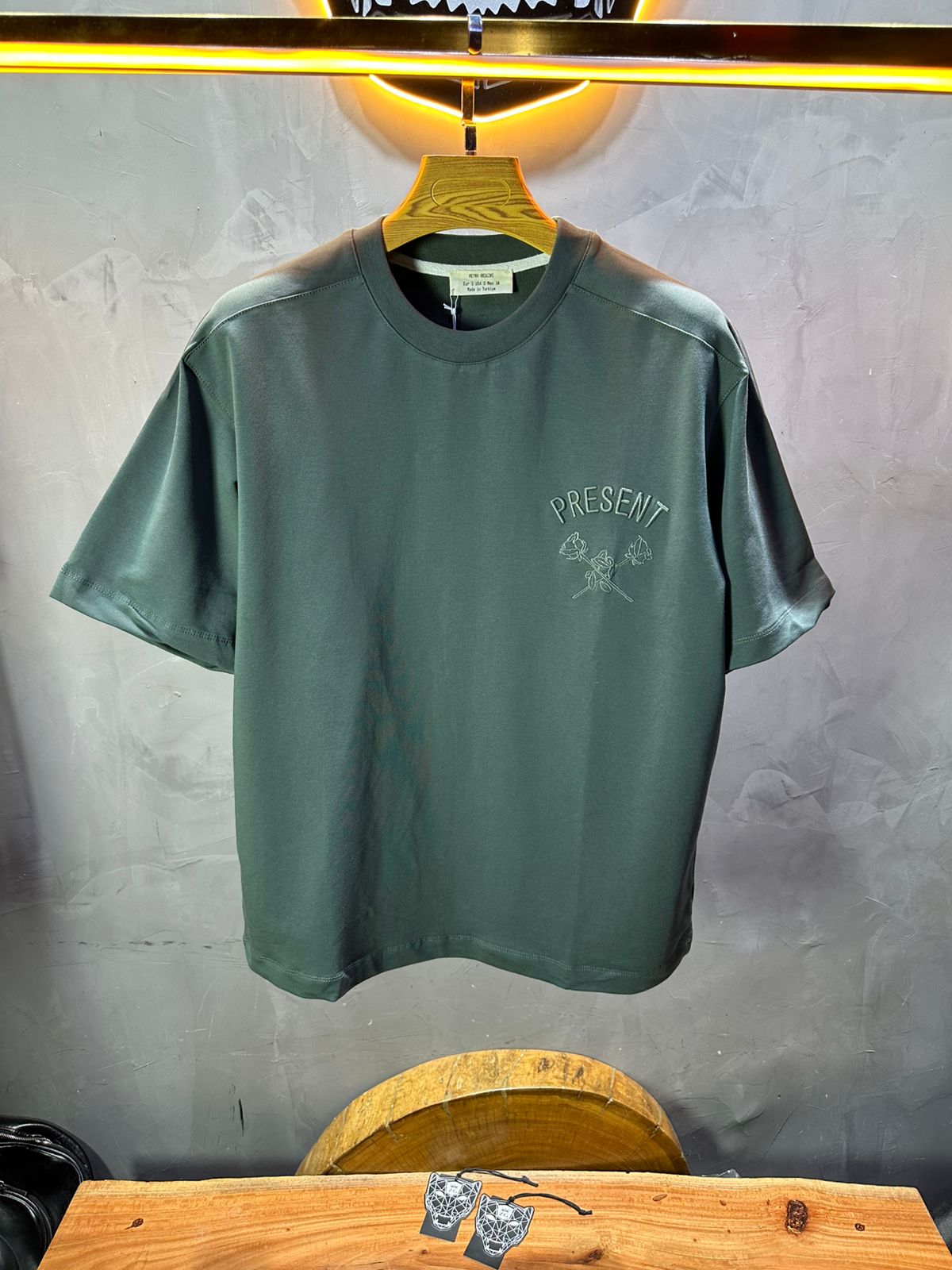 T-SHIRT RETRO GREEN 2528