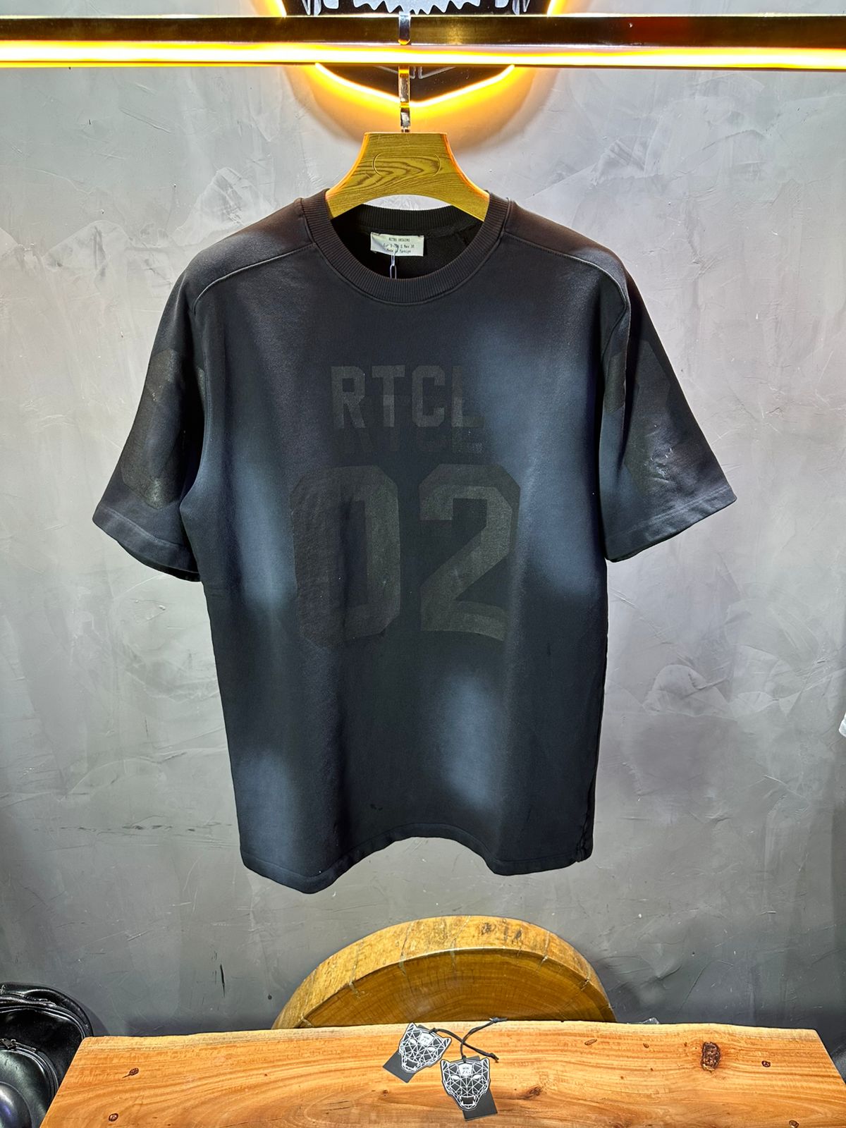 T-SHIRT RETRO BLACK 2510