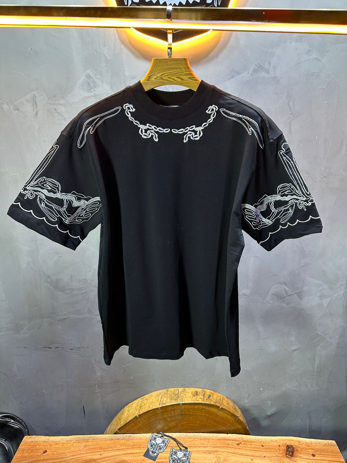 T-SHIRT RETRO BLACK 2527