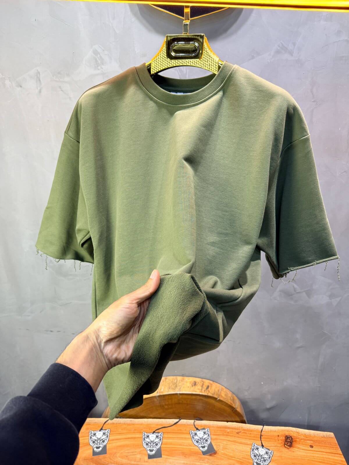 T-Shirt Oversize Army Green – Tissu Épais 42