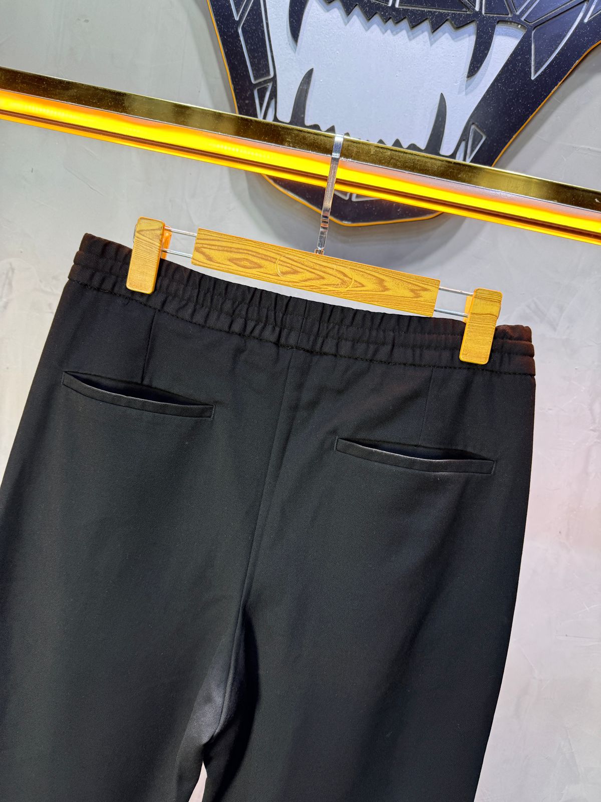 Pantalon Élégant Noir Coupe Droite