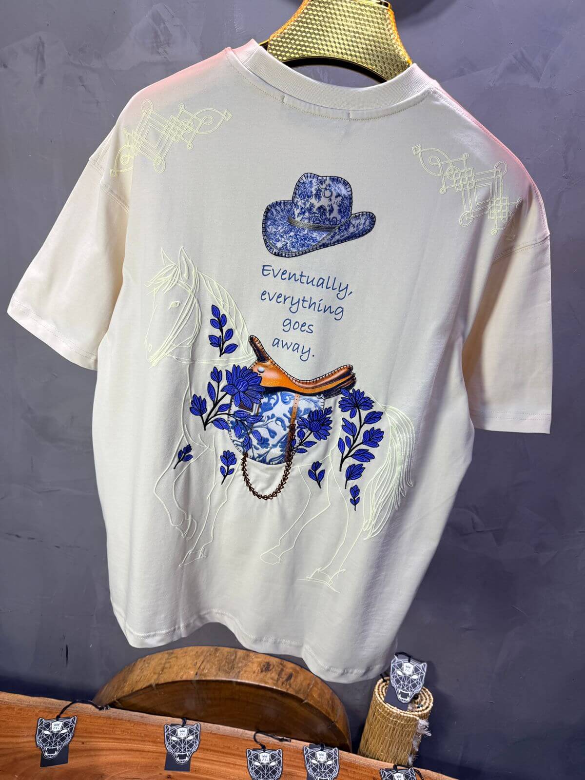 T-Shirt Beige Oversize Broderie Cheval 5054