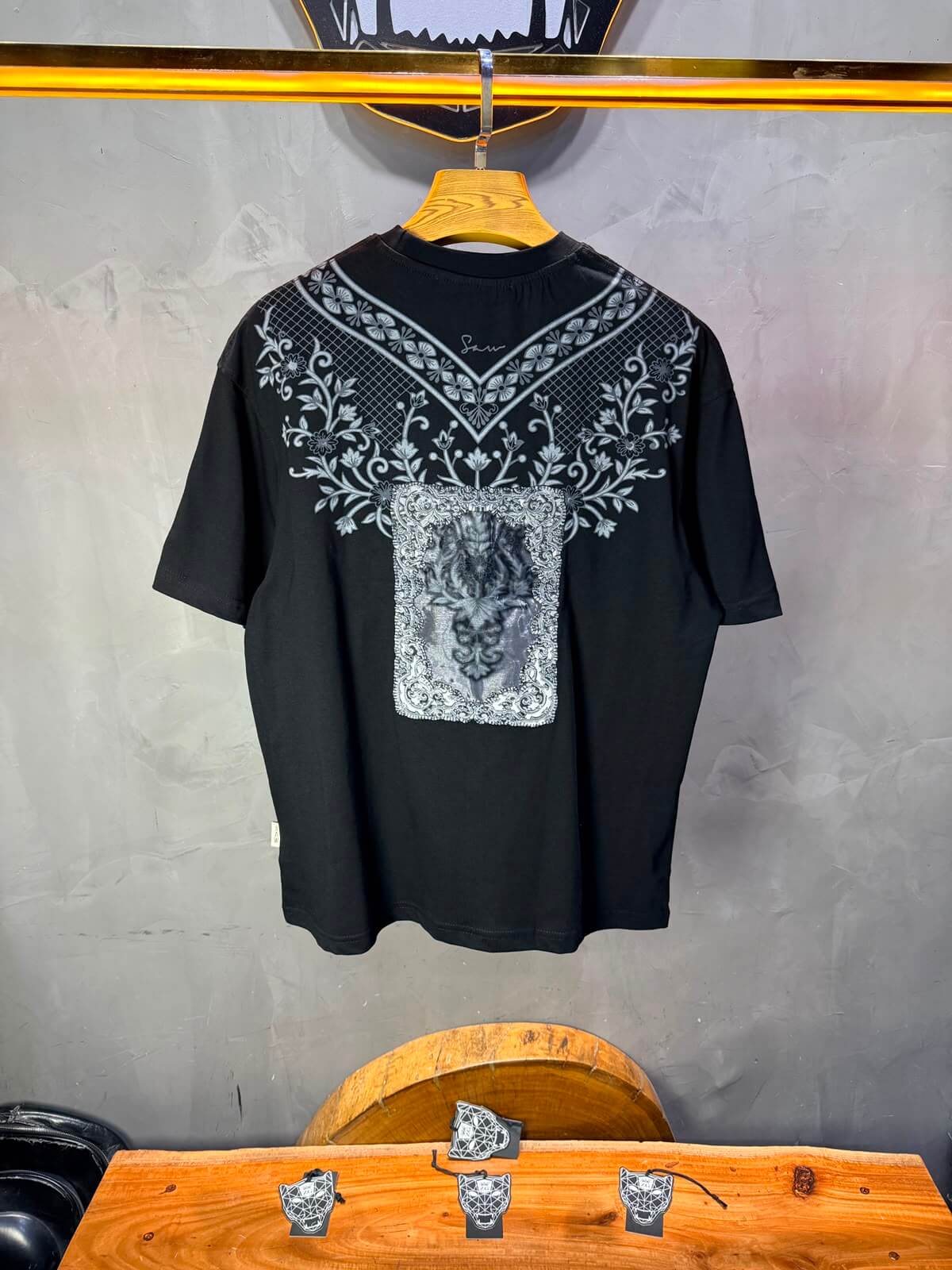 T-Shirt SAW Tiger Floral — Noir 5163