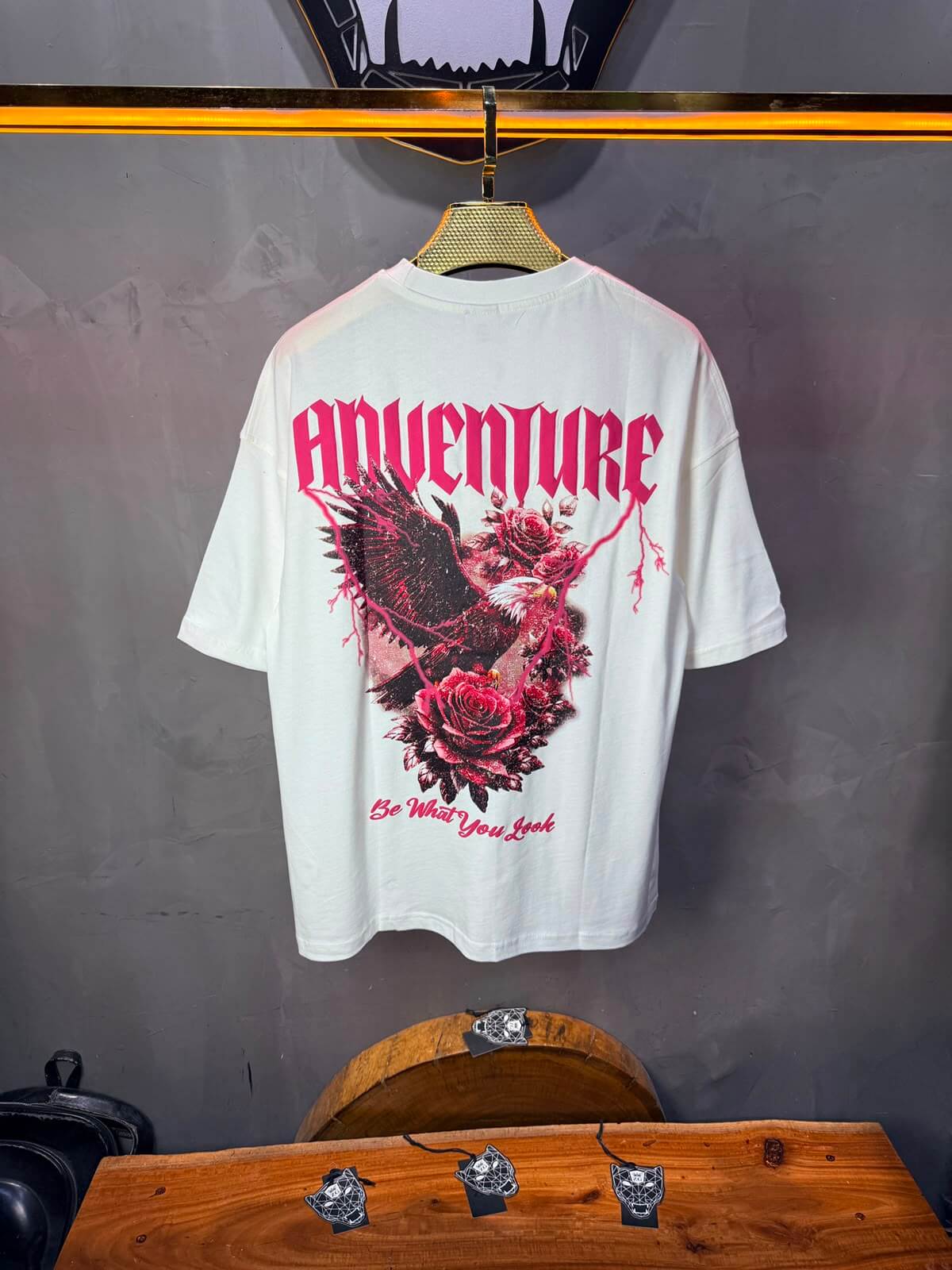 T-Shirt Adventure — Eagle & Roses — Blanc 101