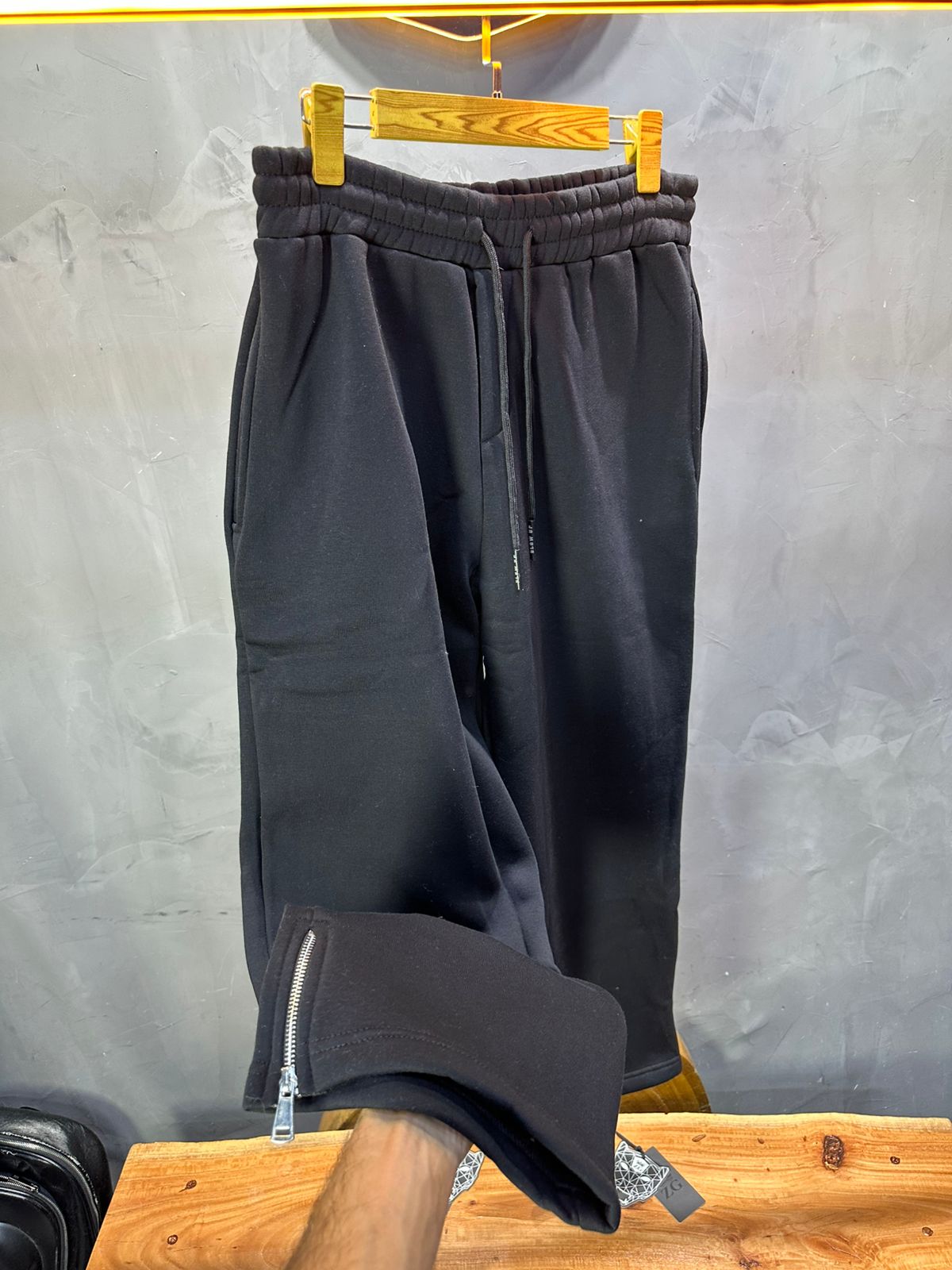 JOGGING BAGGY BLACK E03