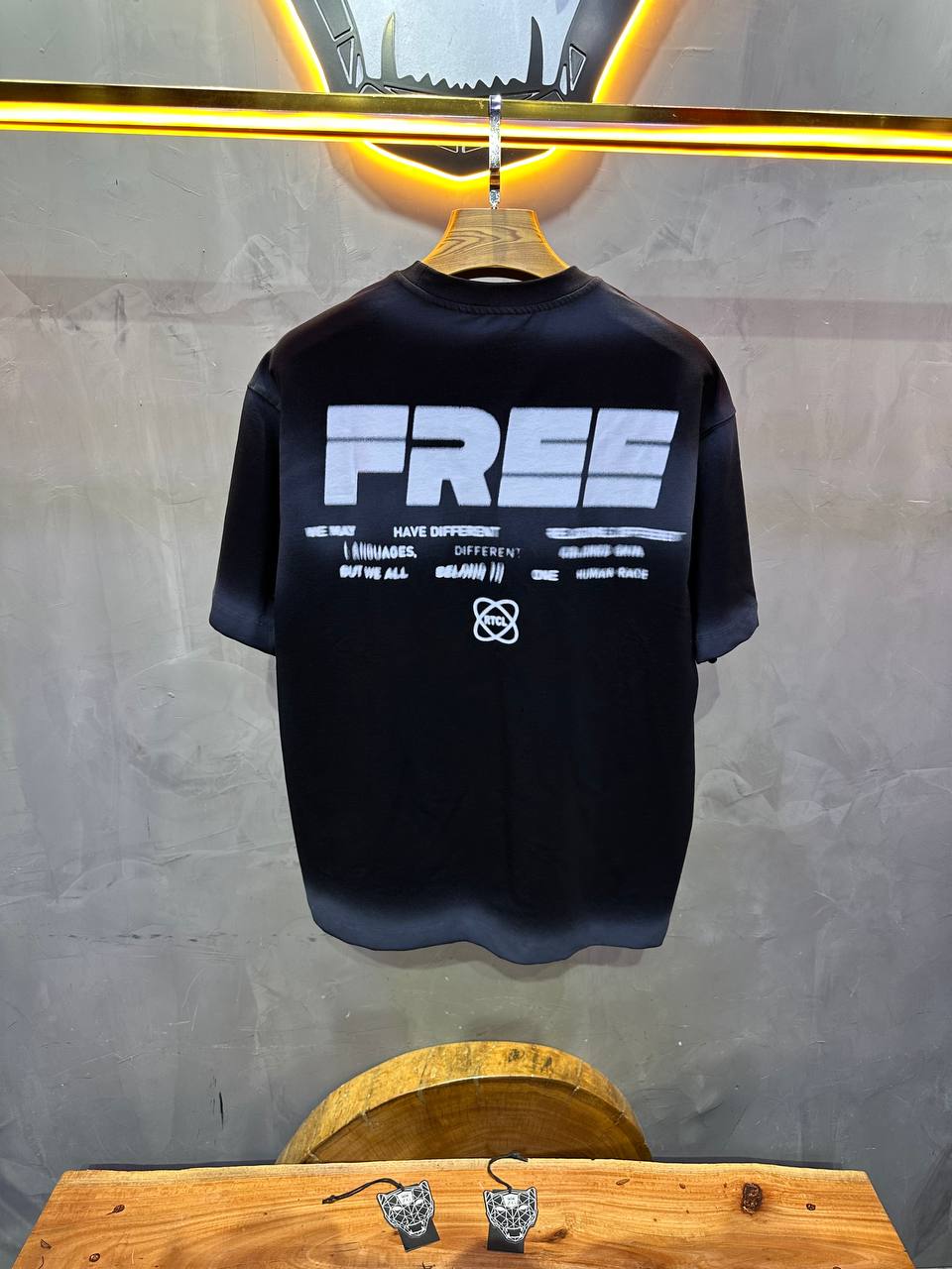 T-SHIRT RETRO BLACK 2535