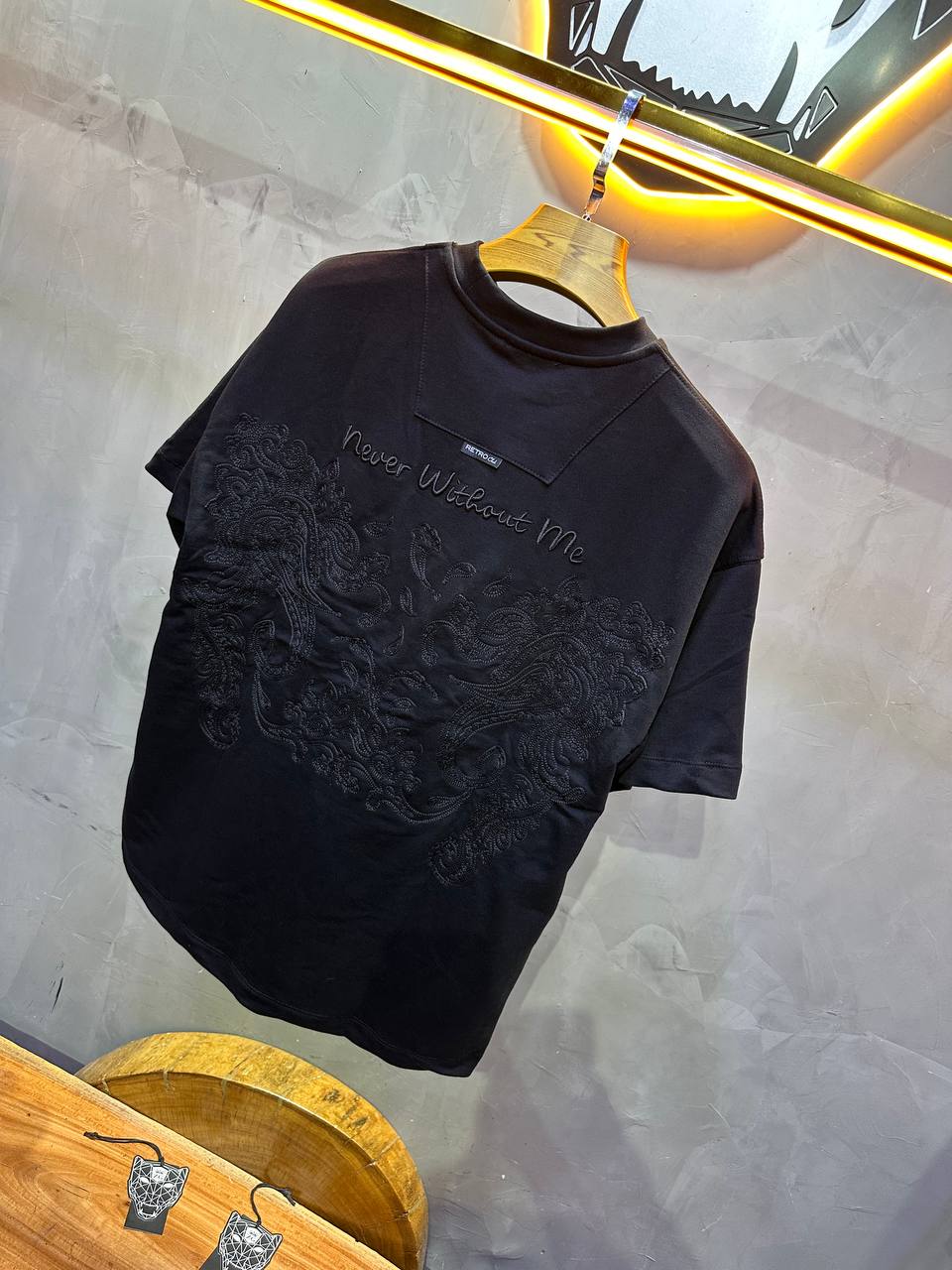 T-SHIRT RETRO BLACK 2504