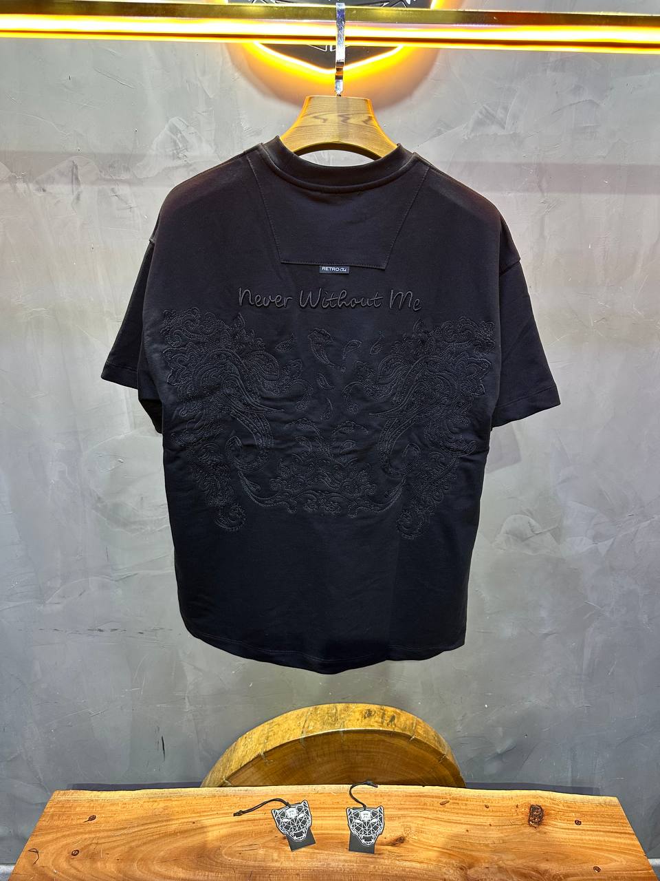 T-SHIRT RETRO BLACK 2504