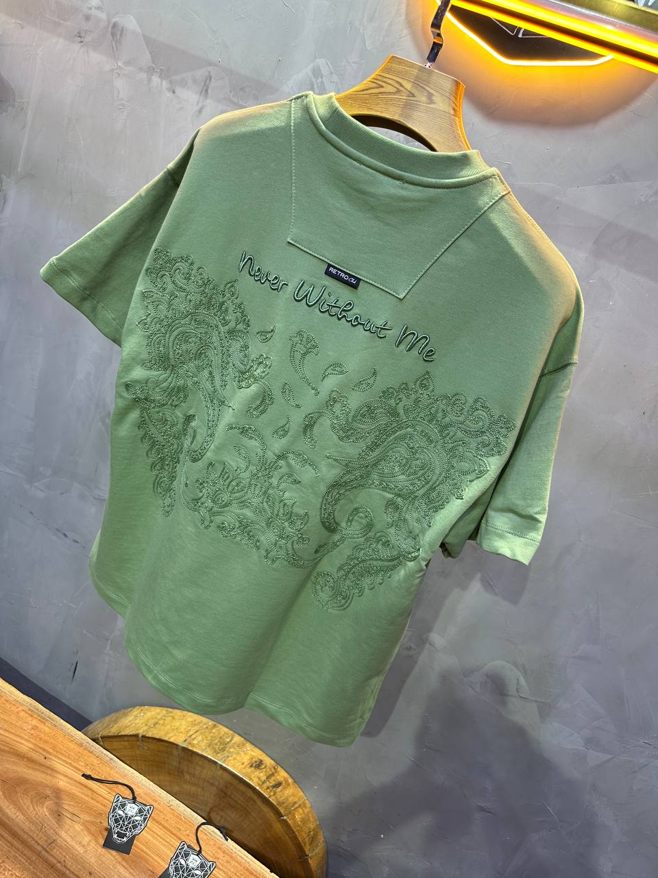 T-SHIRT RETRO GREEN 2504