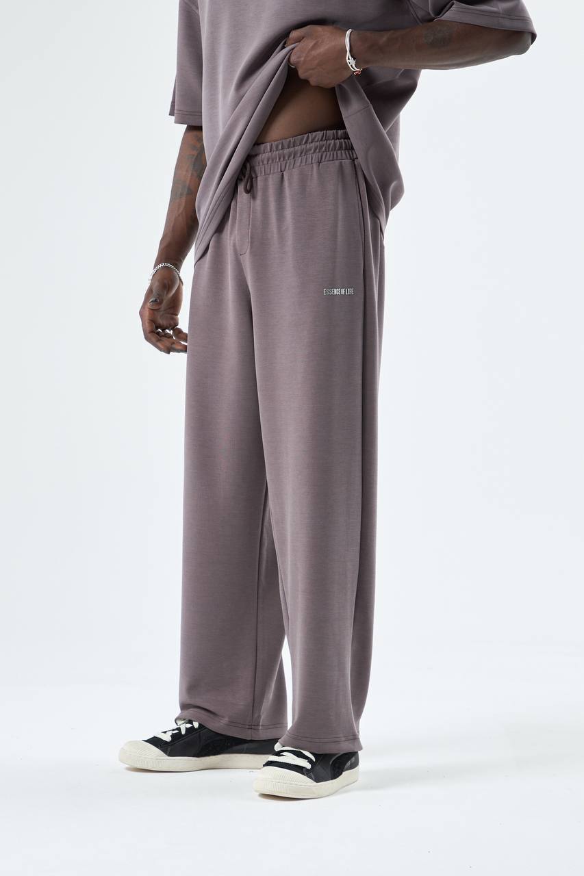 ENSEMBLE ESSENCE BROWN 142