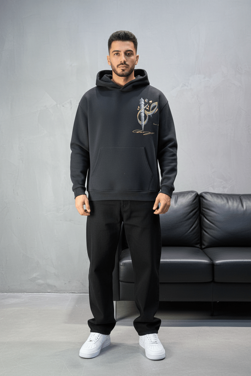 Hoodie noir Broderie Sabre Calligraphie Arabe Sann 5010 - ZG PREMIUM