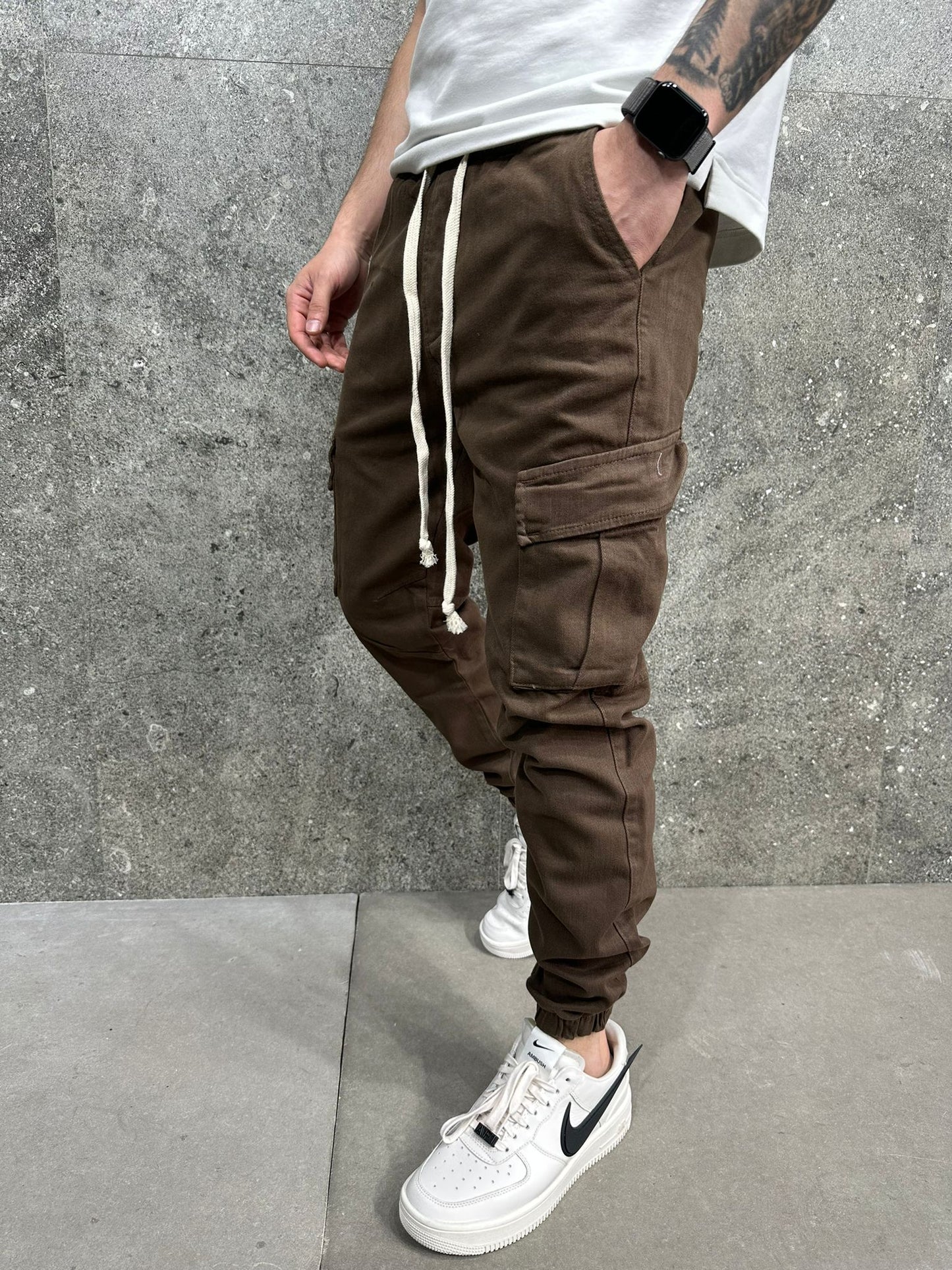 JEANS CARGO BROWN ES 3047
