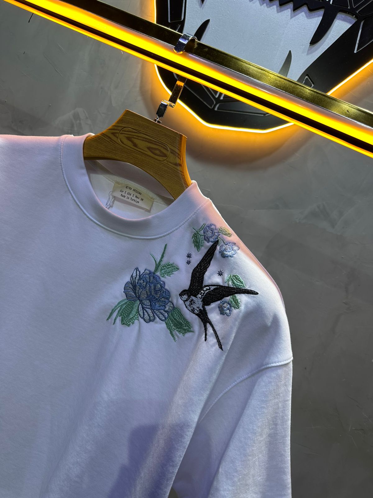 T-SHIRT RETRO WHITE 2540