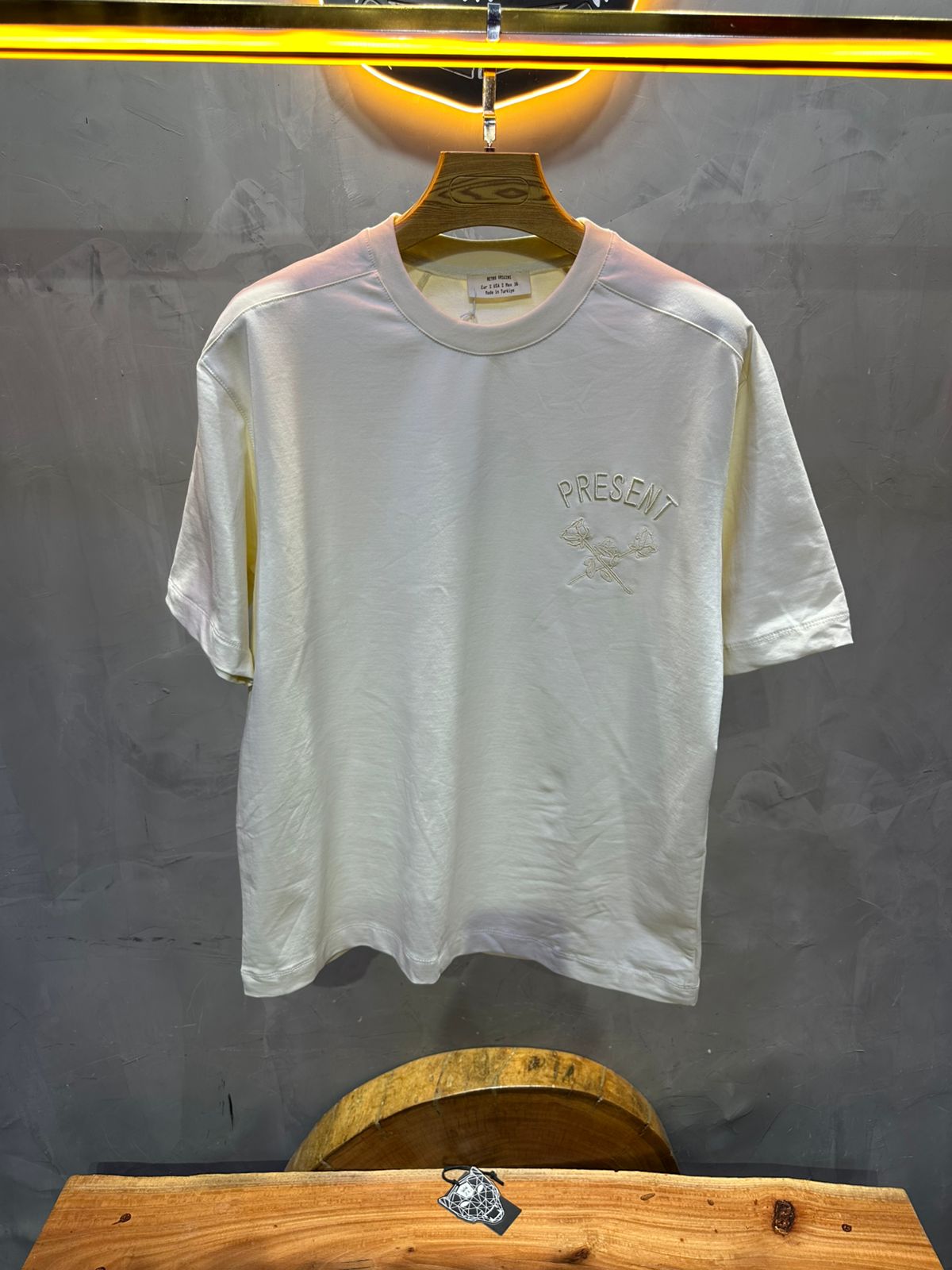 T-SHIRT RETRO BEIGE 2528