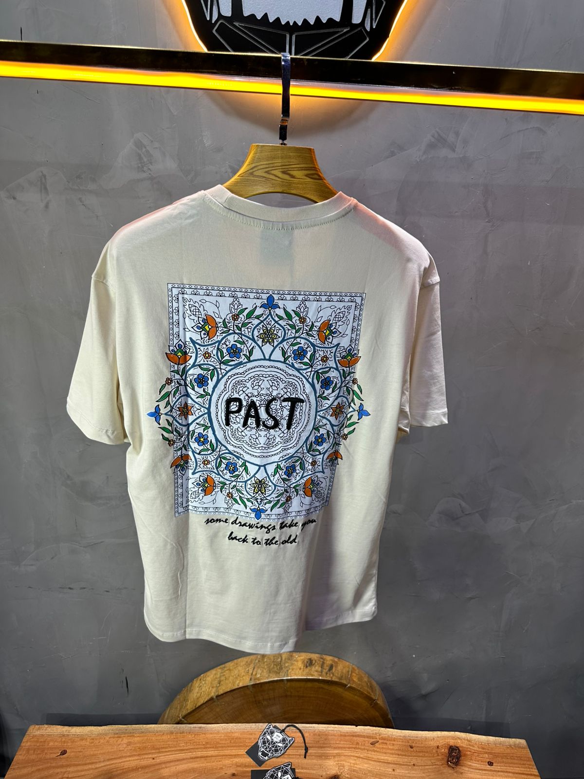 T-SHIRT RETRO BEIGE 1247