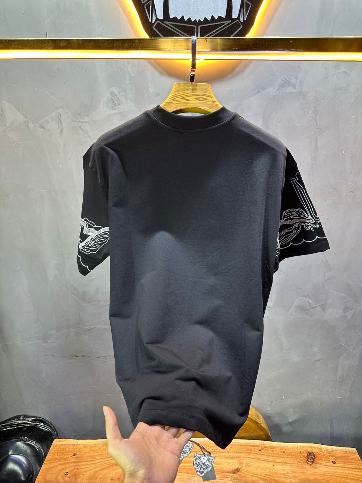 T-SHIRT RETRO BLACK 2527