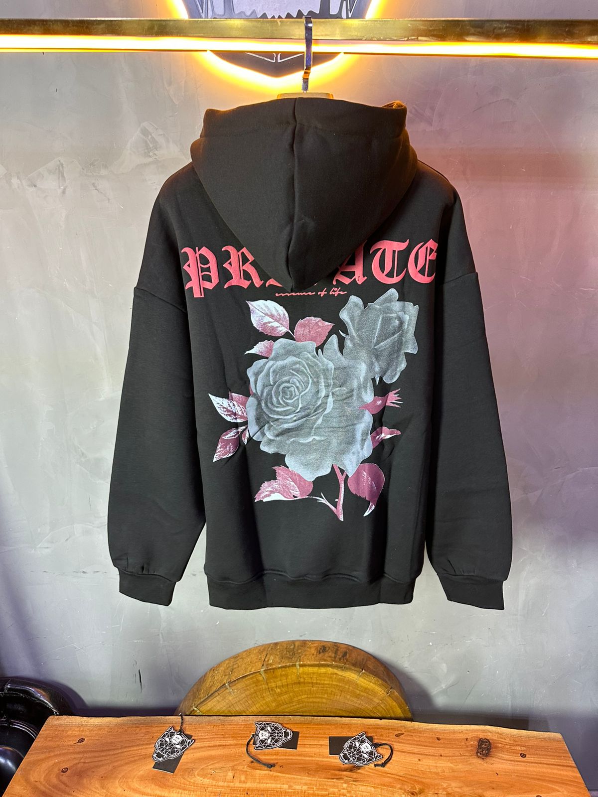 CAPUCH ESSENCE BLACK 073