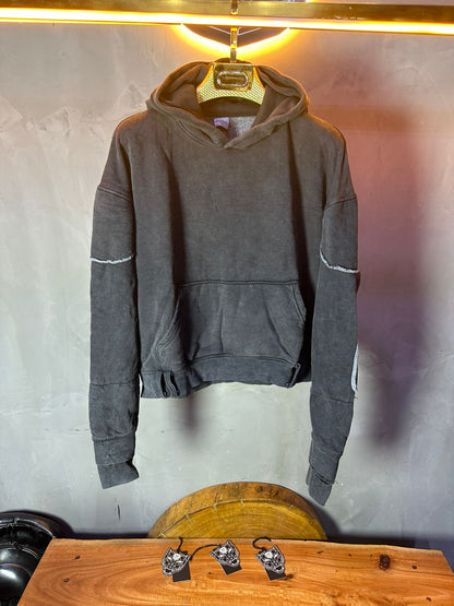 CAPUCH ESSENCE BLACK