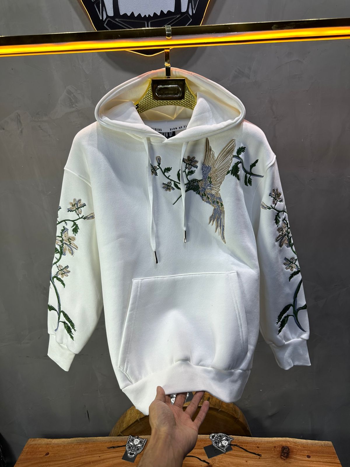 Hoodie régular size blanc"Fleurs Japonaise" - ZG PREMIUM