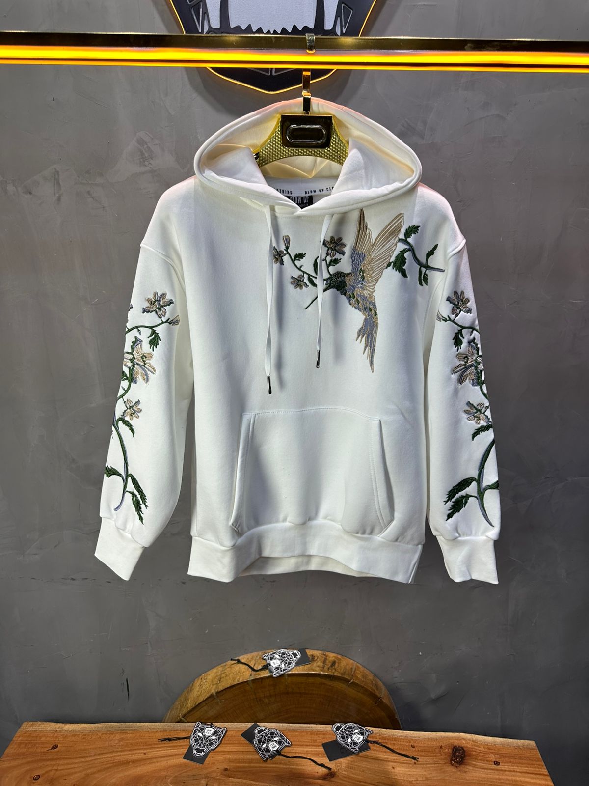 Hoodie régular size blanc"Fleurs Japonaise" - ZG PREMIUM