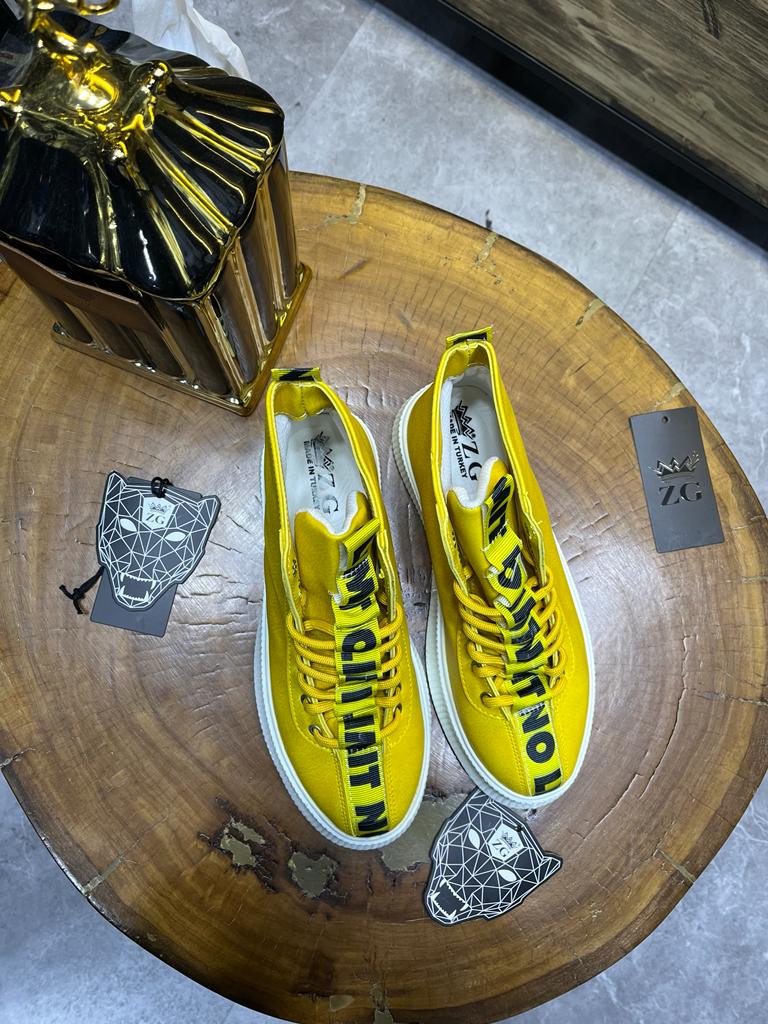 Boots Montantes Jaunes Semelle Blanche