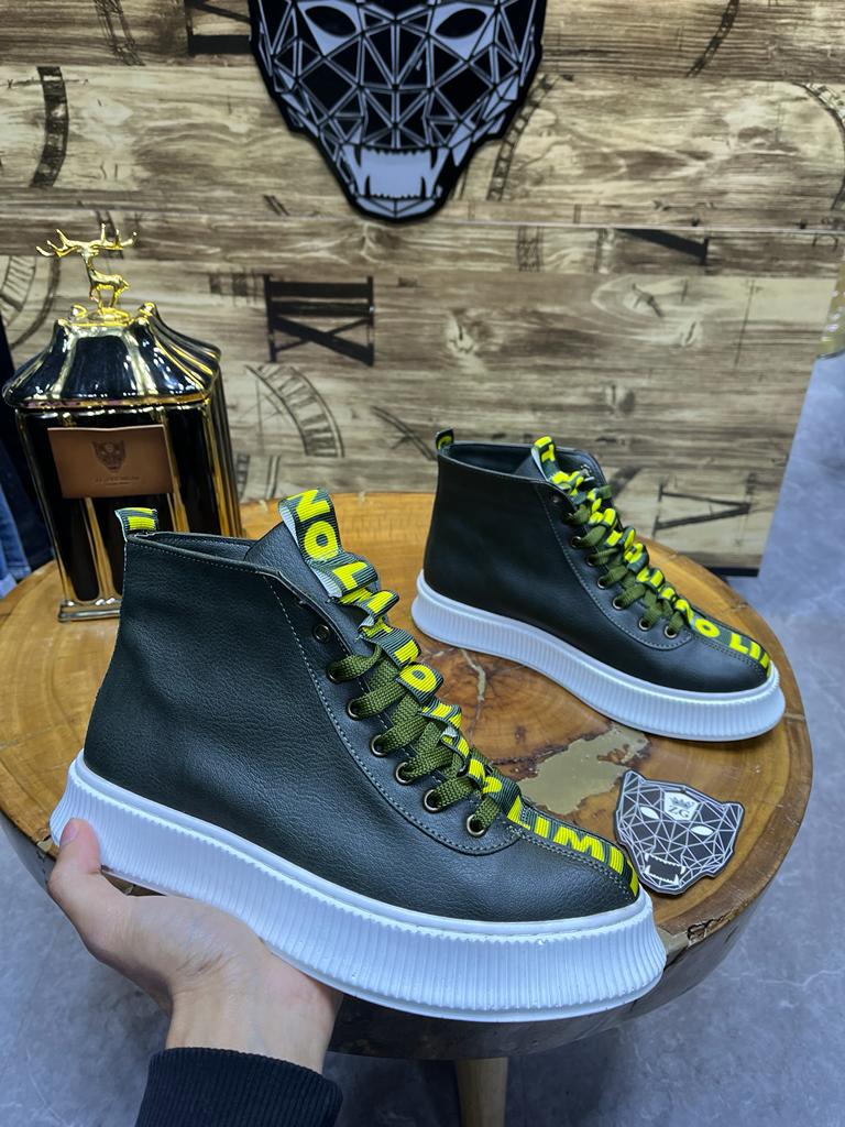 Boots Noires Lacets Jaunes