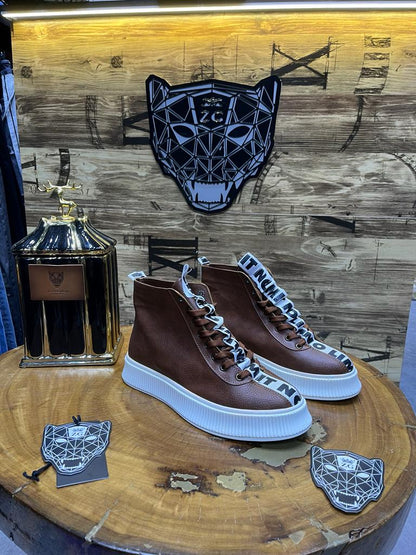 Boots Montantes Marron Semelle Blanche