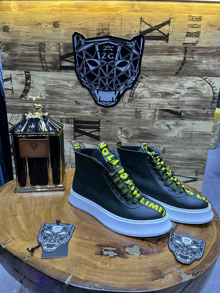 Boots Noires Lacets Jaunes