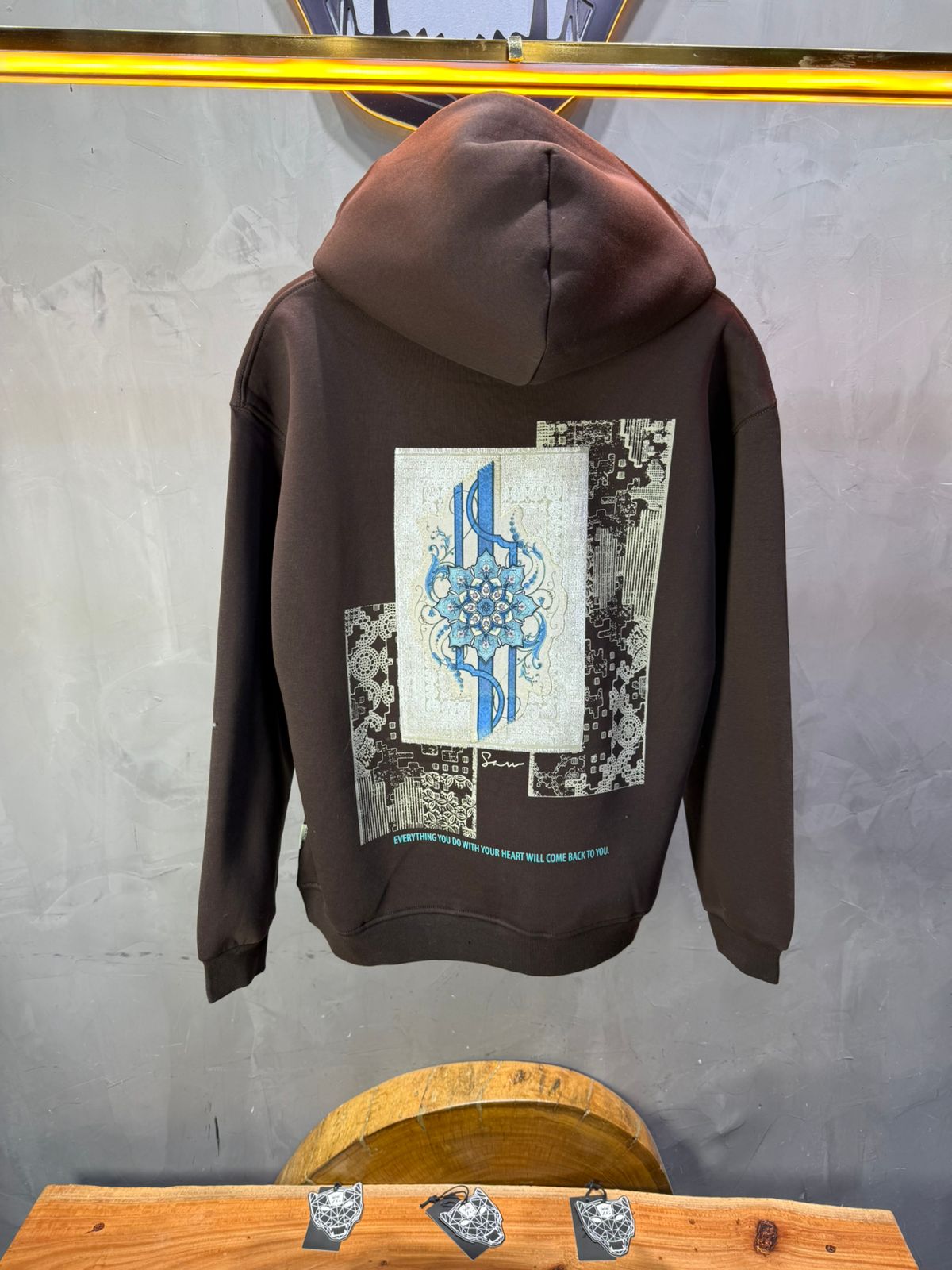 Hoodie Marron Design Artistique Bleu Oversize 5012 - ZG PREMIUM