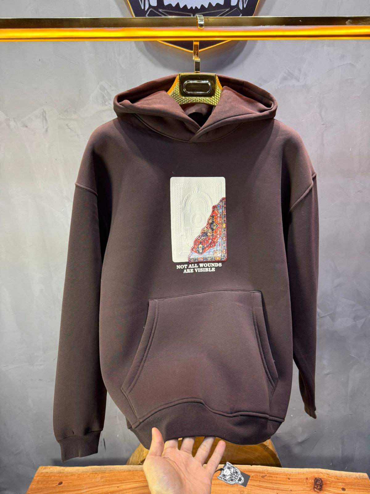 Hoodie Marron Imprimé Visage Artistique 4959 - ZG PREMIUM
