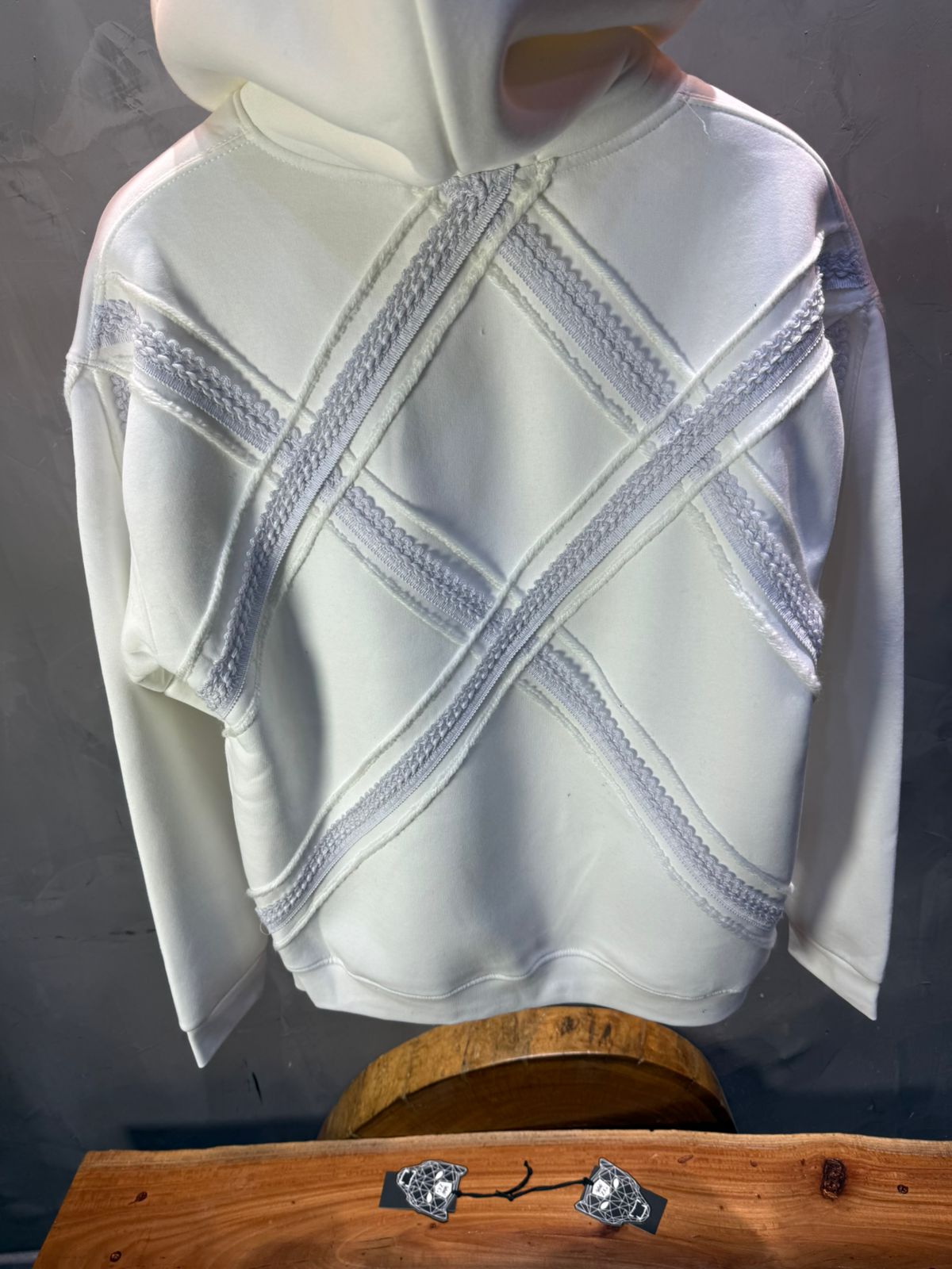 Hoodie Blanc Broderie X Argentée Sann 5002 - ZG PREMIUM