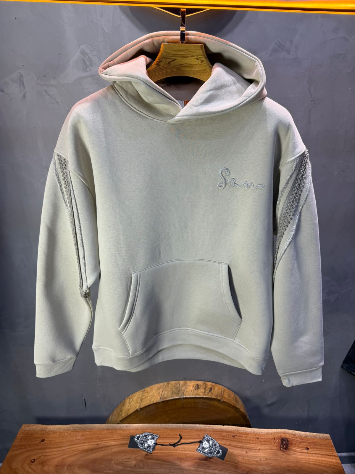 Hoodie Beige Broderie X Argentée Sann 5002 - ZG PREMIUM