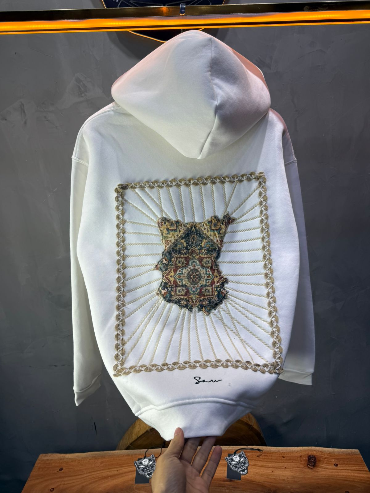 Hoodie blanc Marine Broderie Lion Dorée Sann 4994 - ZG PREMIUM