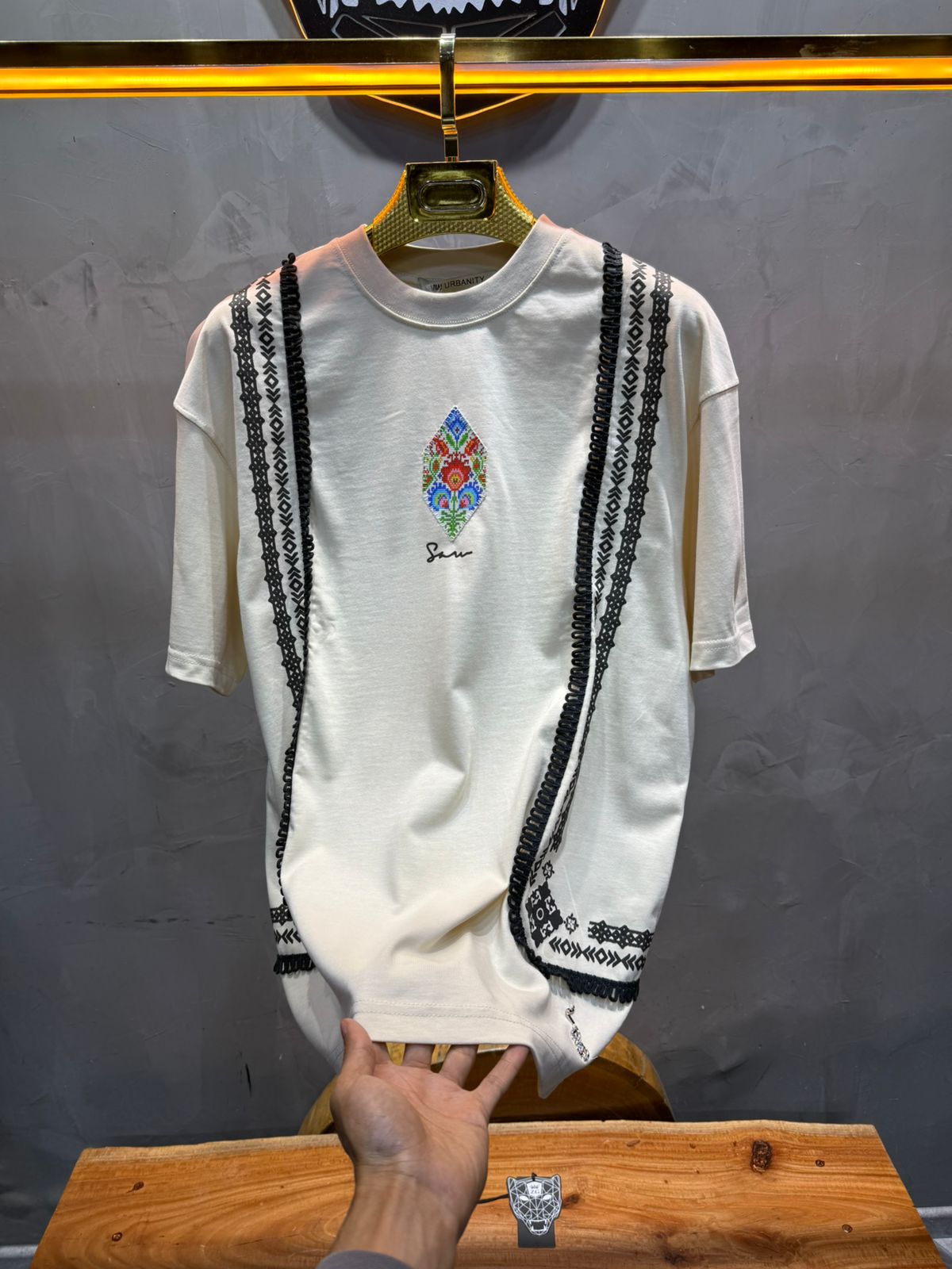 T-Shirt beige Oversize Broderie Marocaine 5080 - ZG PREMIUM