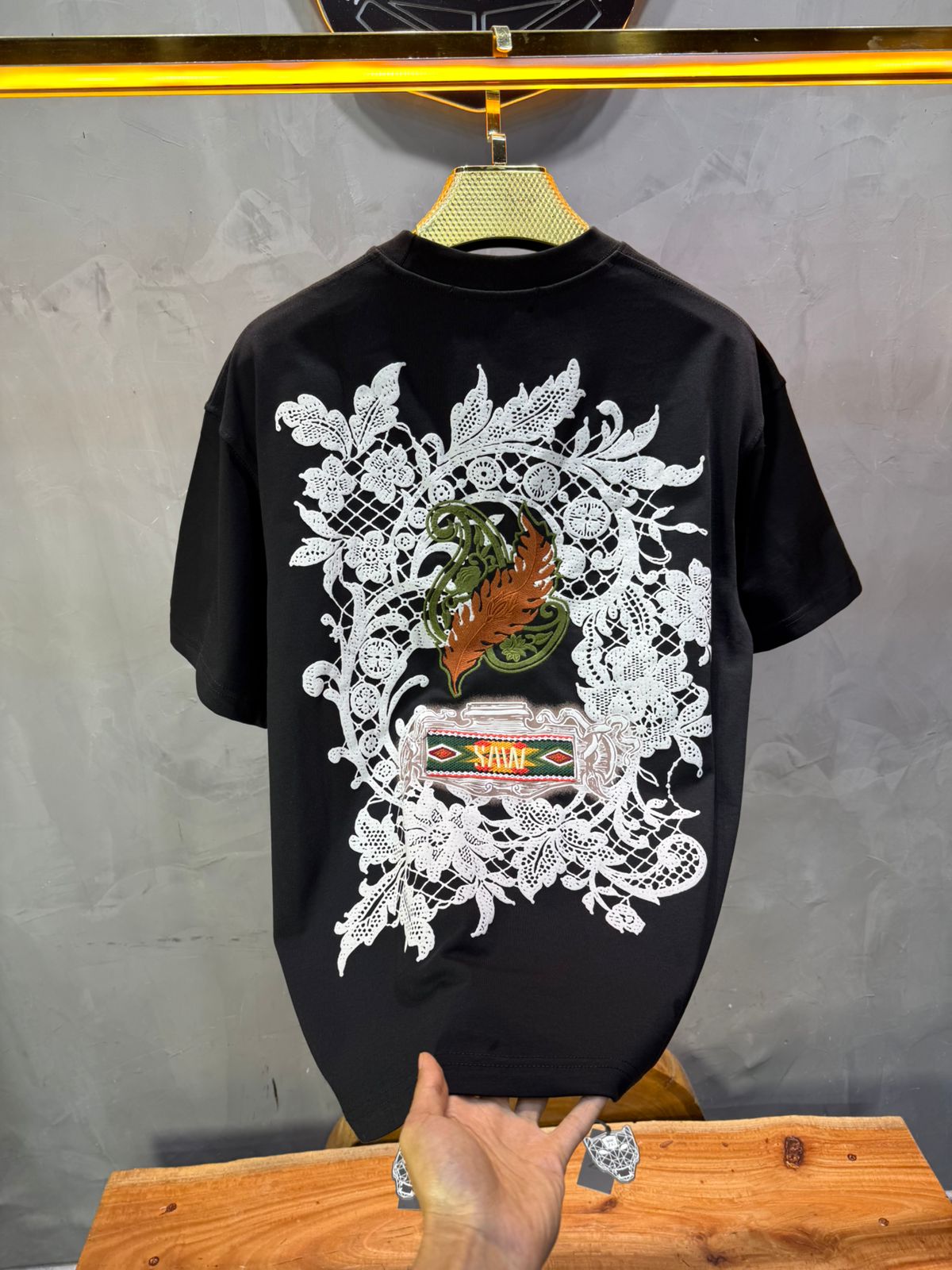 T-Shirt noir Oversize Broderie Dentelle Florale Luxe 5111 - ZG PREMIUM