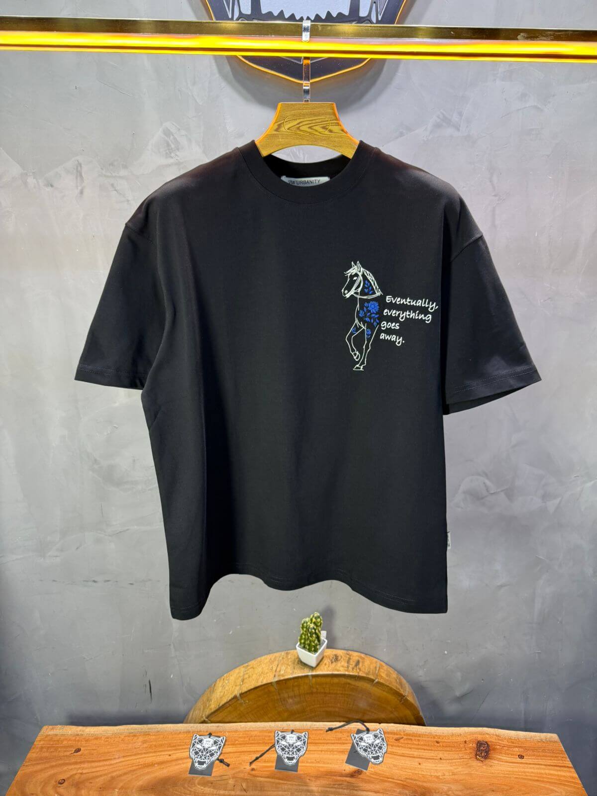 T-Shirt Noir Oversize Broderie Cheval 5054
