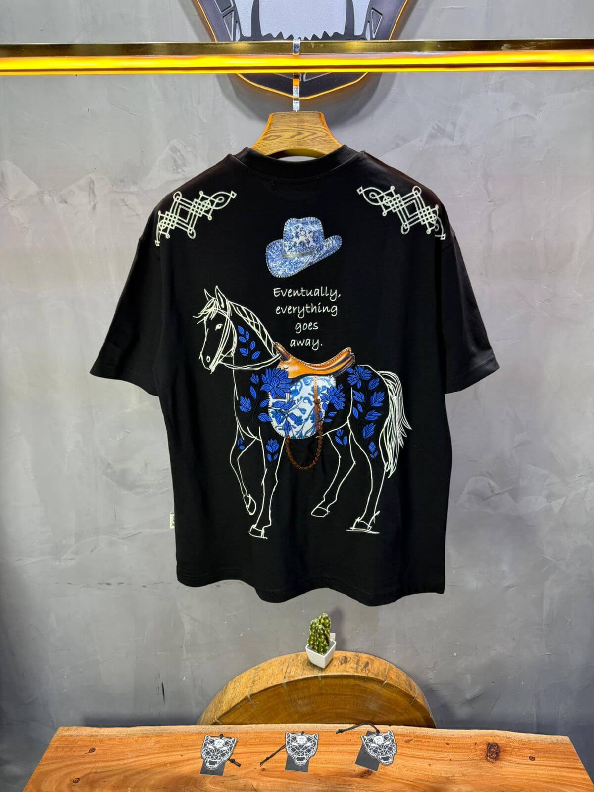 T-Shirt Noir Oversize Broderie Cheval 5054