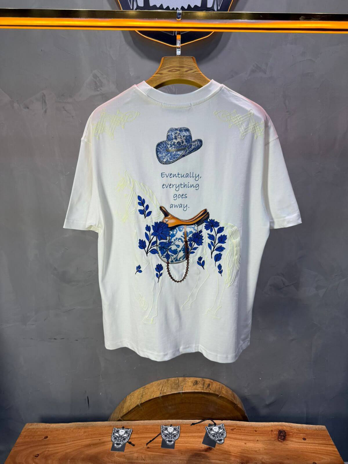 T-Shirt blanc Oversize Broderie Cheval 5054