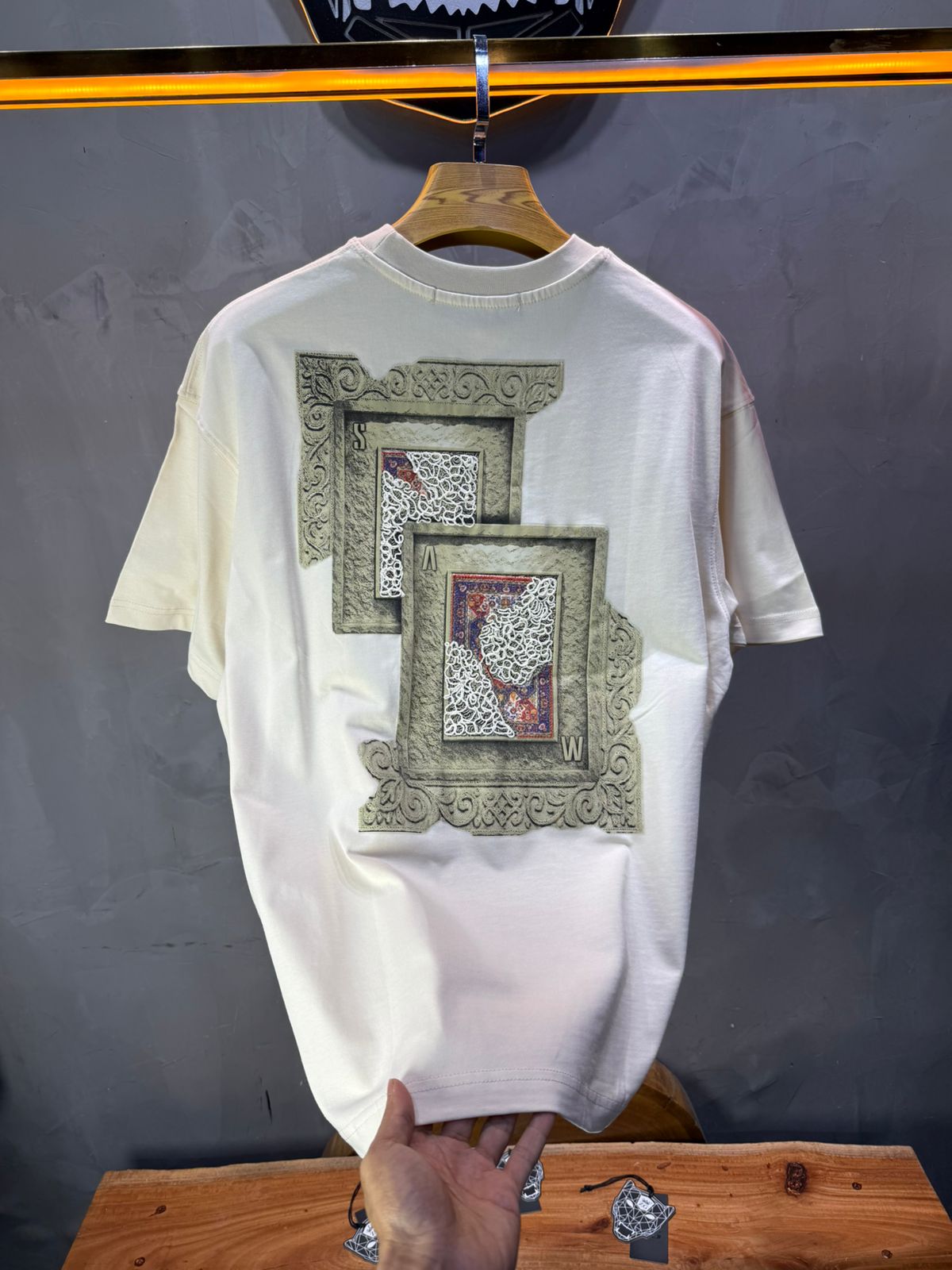 T-Shirt Oversize beige SAW Baroque 3D Oriental Paisley Noir Premium 5107