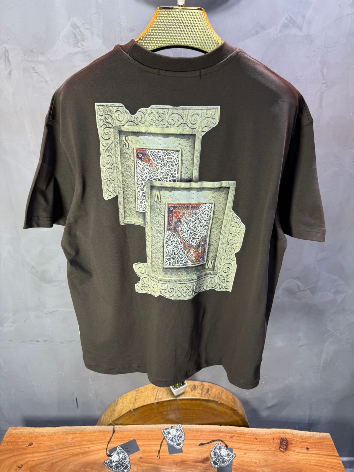 T-Shirt Oversize brown SAW Baroque 3D Oriental Paisley Noir Premium 5107 - ZG PREMIUM